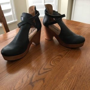 Free People Black Clog. Never worn outside.
